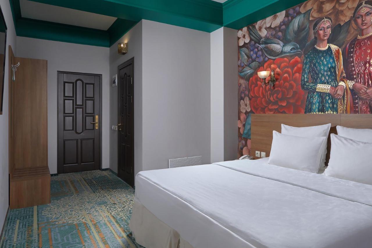 Garuda Boutique Hotel 수쿰 외부 사진