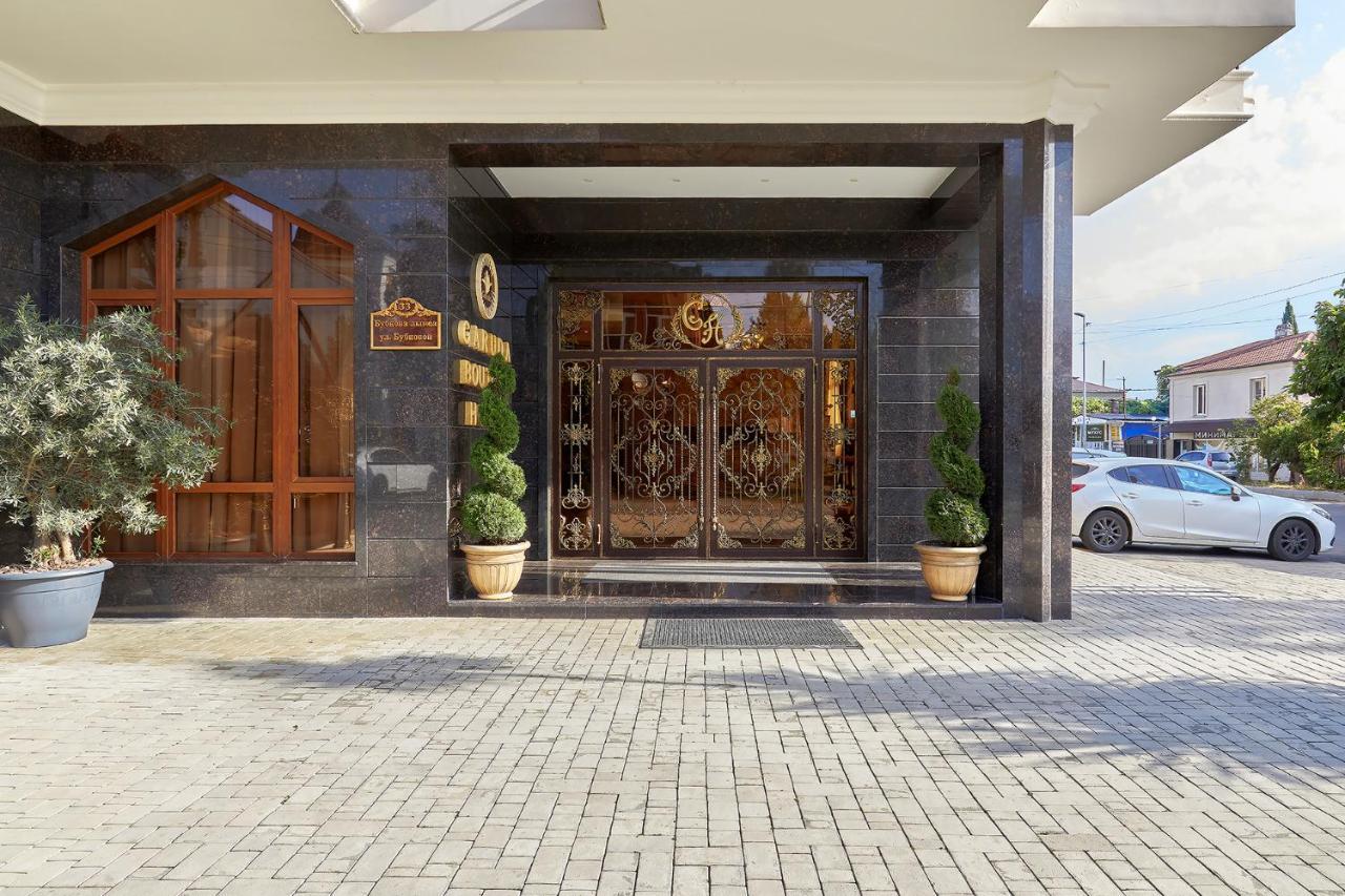 Garuda Boutique Hotel 수쿰 외부 사진