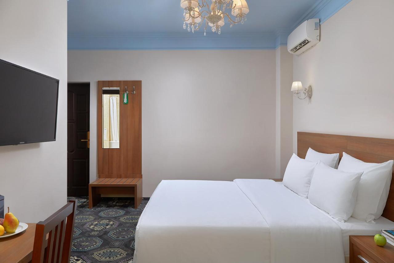 Garuda Boutique Hotel 수쿰 외부 사진
