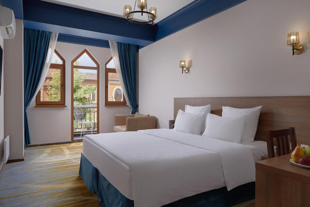 Garuda Boutique Hotel 수쿰 외부 사진