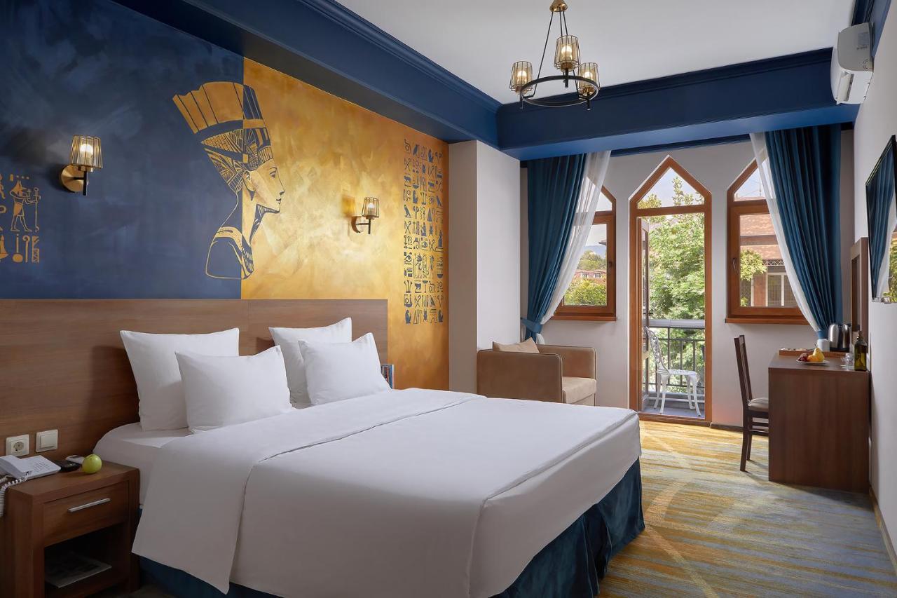 Garuda Boutique Hotel 수쿰 외부 사진