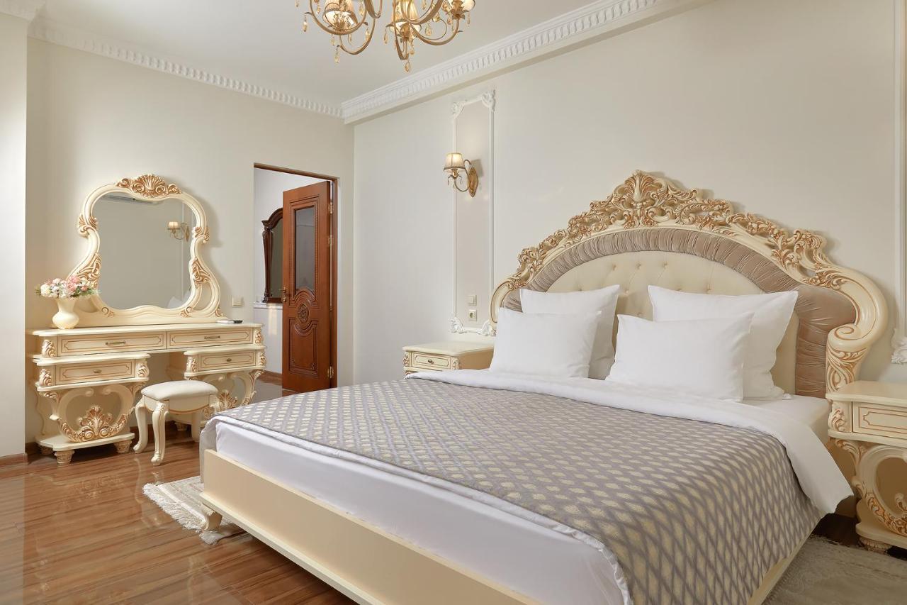 Garuda Boutique Hotel 수쿰 외부 사진