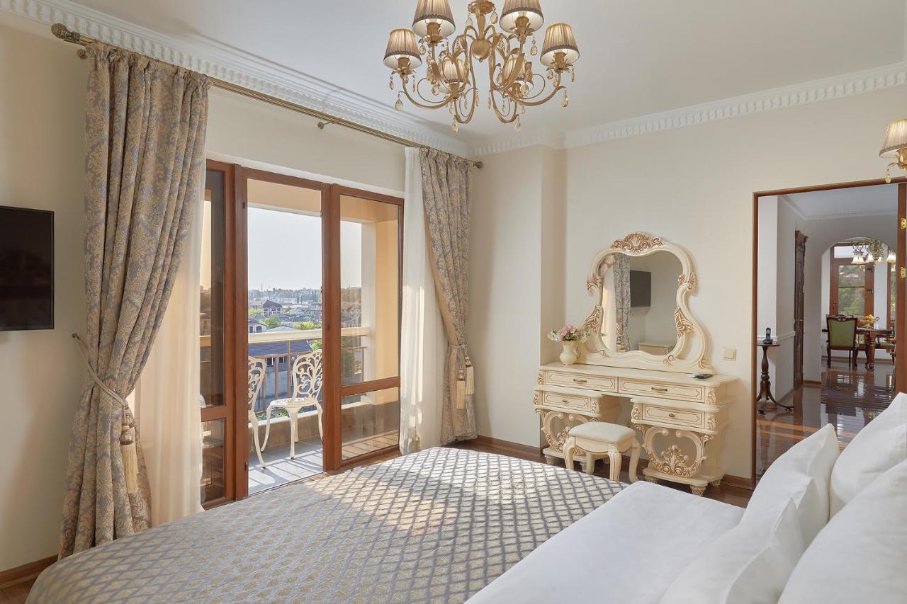 Garuda Boutique Hotel 수쿰 외부 사진